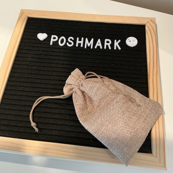 XO SIENNA Other - Wooden Felt Message Board